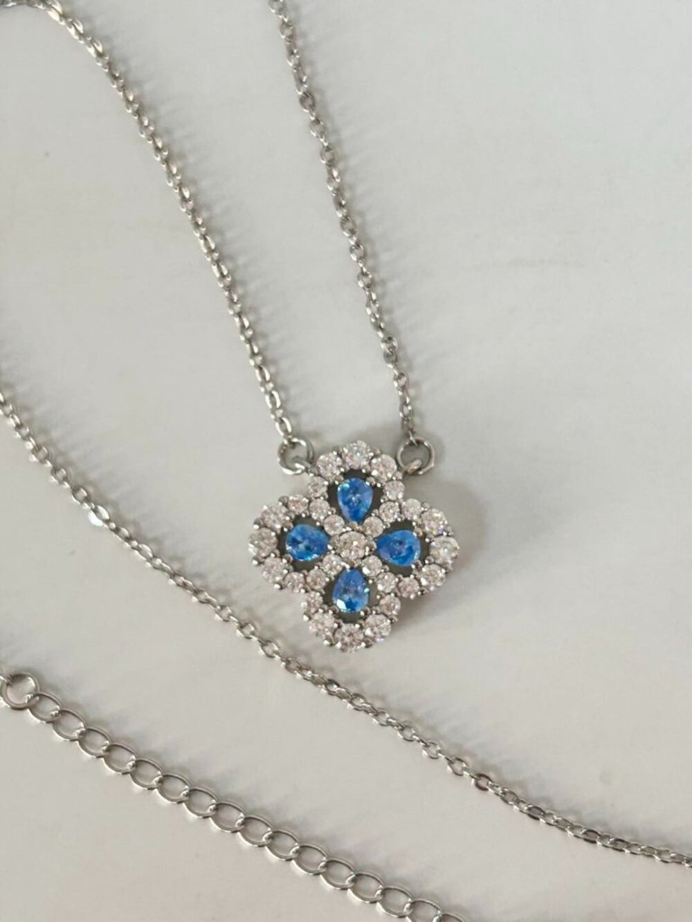 Four‑Leaf Clover Necklace Luxury Full‑Diamond Pendant Elegant Clavicle Chain